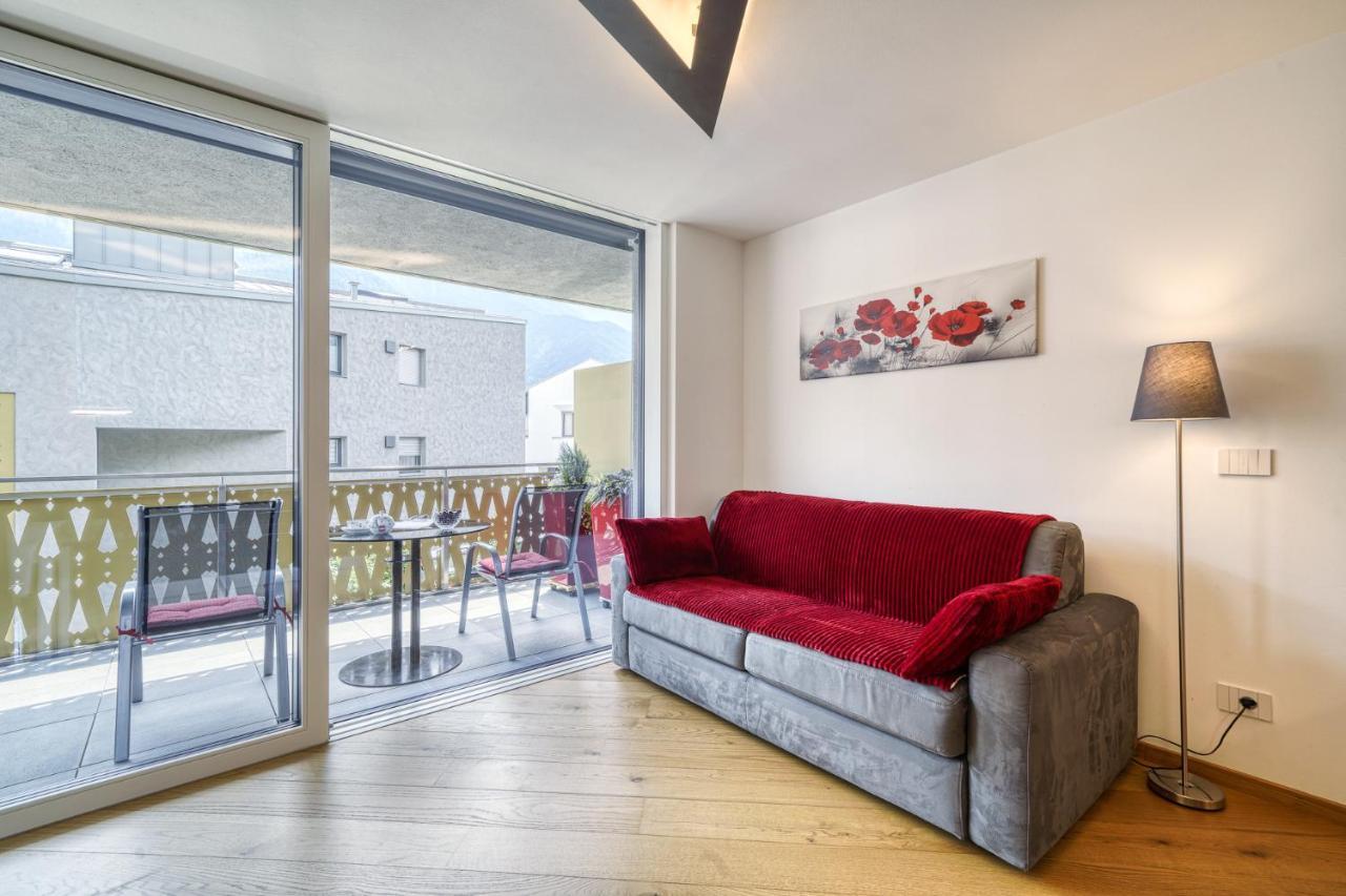 Ferienwohnung Im Zentrum Натурно Экстерьер фото