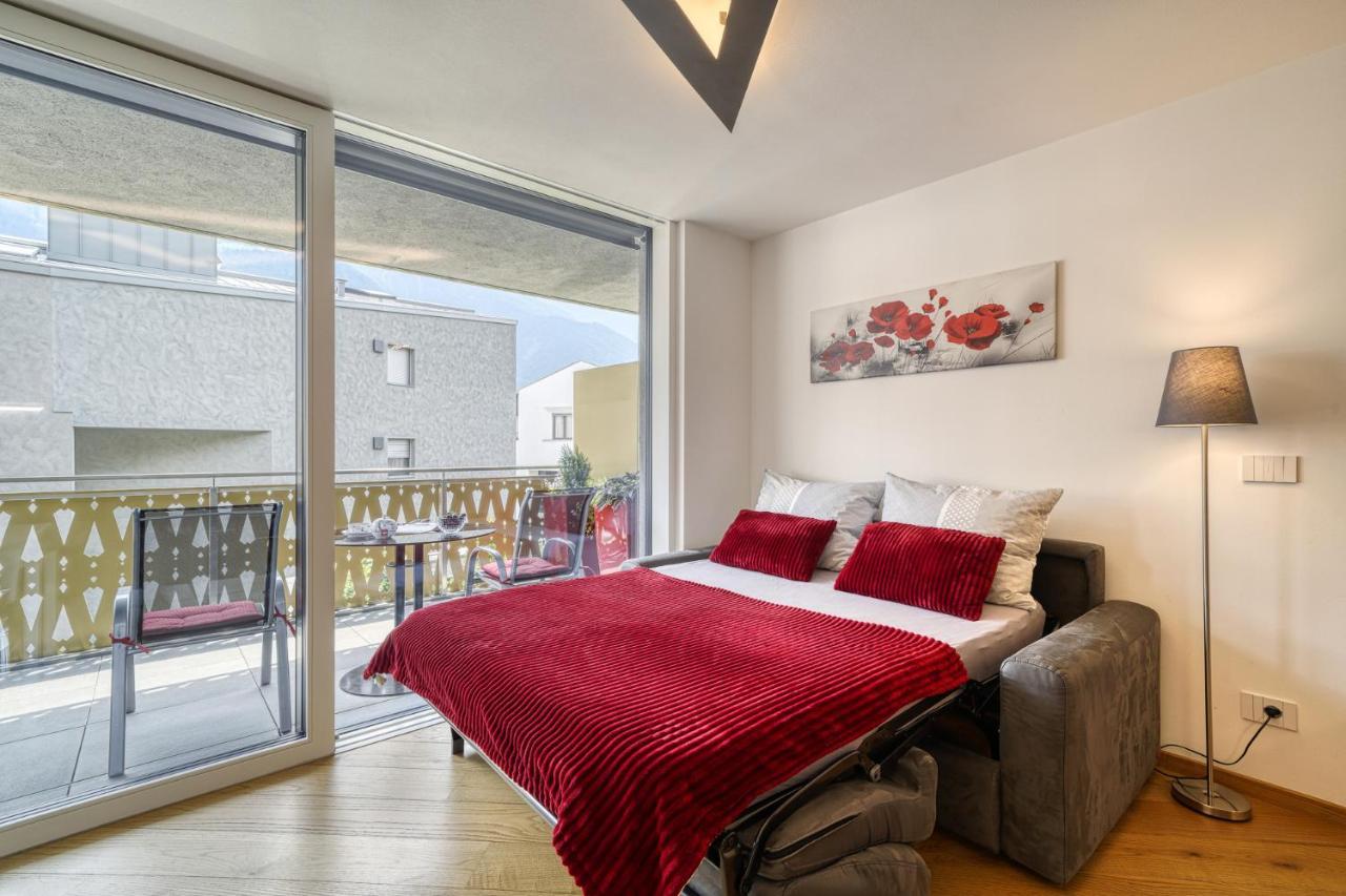 Ferienwohnung Im Zentrum Натурно Экстерьер фото