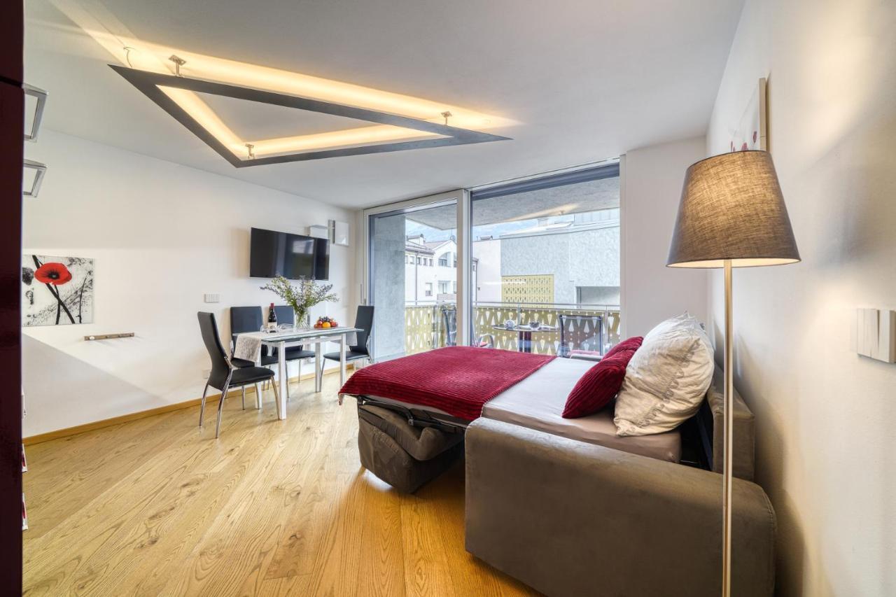 Ferienwohnung Im Zentrum Натурно Экстерьер фото